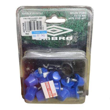 Umbro Nylon Studs 13/16mm with Stud Key